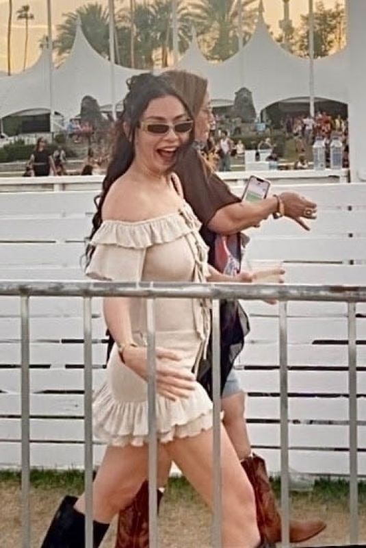CHARLI XCX Out at Coachella Weekend 1 Final Night 04/13/2025