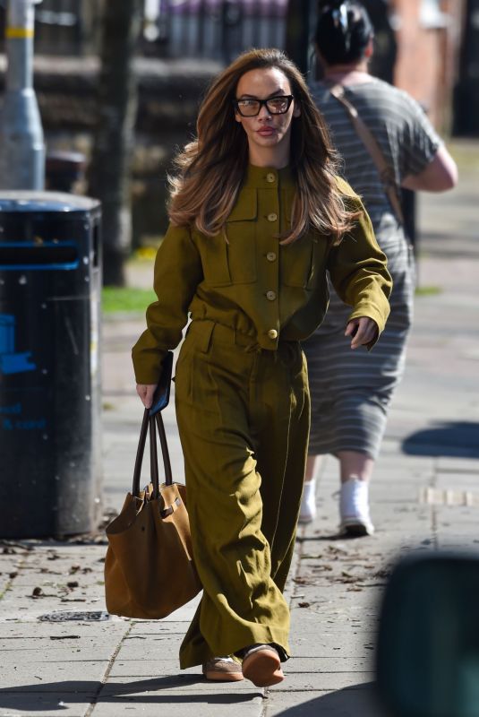 CHELSEE HEALEY Heading to a Salon in Manchester 04/14/2025