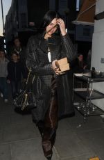 DUA LIPA Picks up Takeaway Food in London 04/16/2025