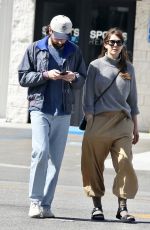 ELIZABETH OLSEN and Robbie Arnett Visited a Local Bookstore 04/04/2025