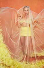 FLORENCE PUGH in Harper