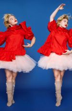 FLORENCE PUGH in Harper