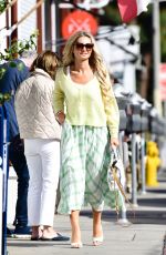GIA SKOVA Meeting Friends at Country Mart in Brentwood 04/26/2025