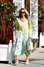 GIA SKOVA Meeting Friends at Country Mart in Brentwood 04/26/2025