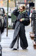 GIGI HADID Leaves Bradley Cooper