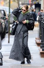GIGI HADID Leaves Bradley Cooper