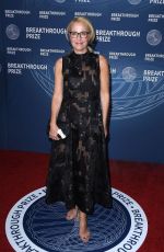GILLIAN ANDERSON at 11th Breakthrough Prize Ceremony at Barker Hangar 04/05/2025