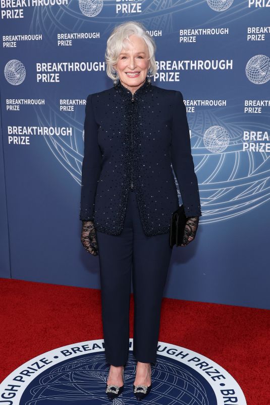 GLENN CLOSE at 11th Breakthrough Prize Ceremony at Barker Hangar 04/05/2025
