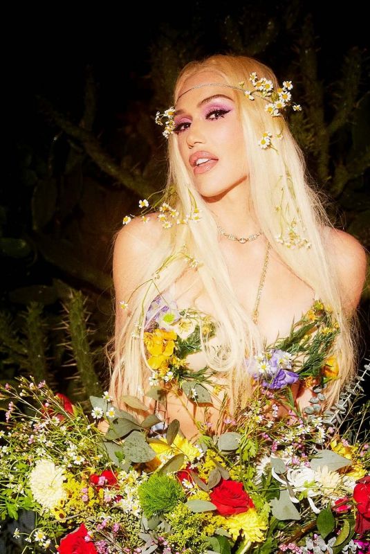 GWEN STEFANI for Flower Week, March 2025