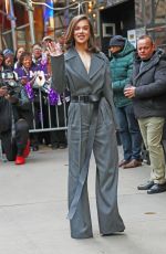 HAILEE STEINFELD Arrives at Good Morning America in New York 04/02/2025