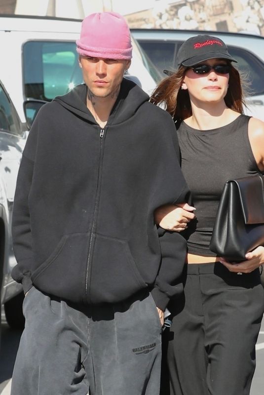 HAILEY and Justin BIEBER Arrives at a Restaurant in Los Angeles 04/05/2025