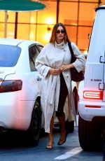 HAILEY BIEBER Arrives for Dinner at Sushi Park in West Hollywood 04/17/2025