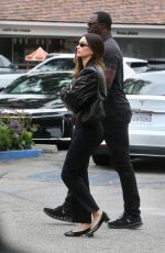 HAILEY BIEBER Out for Lunch at Beverly Glen Deli in Los Angeles 03/27/2025