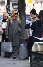 HEIDI and LENI KLUM Out for Lunch at Cipriani Downtown in New York 04/02/2025