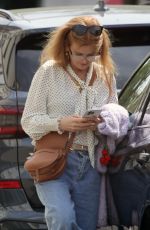 ISLA FISHER Out and About in Notting Hill in London 04/26/2025