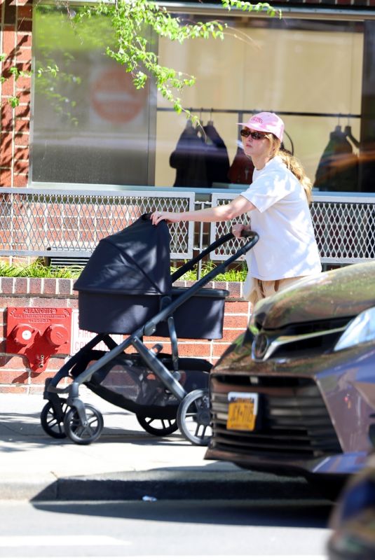 JENNIFER LAWRENCE Out with Her Baby in New York City 04/28/2025