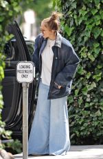 JENNIFER LOPEZ at The Ivy in Los Angeles 04/27/2025