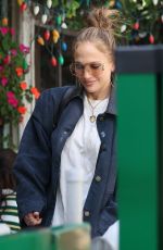 JENNIFER LOPEZ at The Ivy in Los Angeles 04/27/2025