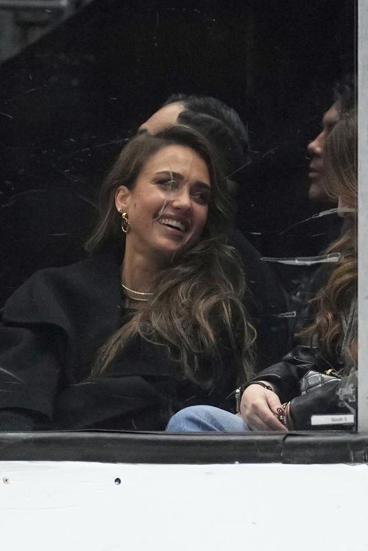 JESSICA ALBA at NHL Game Between L.A. Kings and Calgary Flames in Los Angeles 04/17/2025