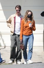 JOEY KING and Steven Piet Meet With a Realtor While House Hunting in Los Angeles 04/22/2025