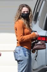 JOEY KING and Steven Piet Meet With a Realtor While House Hunting in Los Angeles 04/22/2025