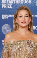 KATE HUDSON at 11th Breakthrough Prize Ceremony at Barker Hangar 04/05/2025