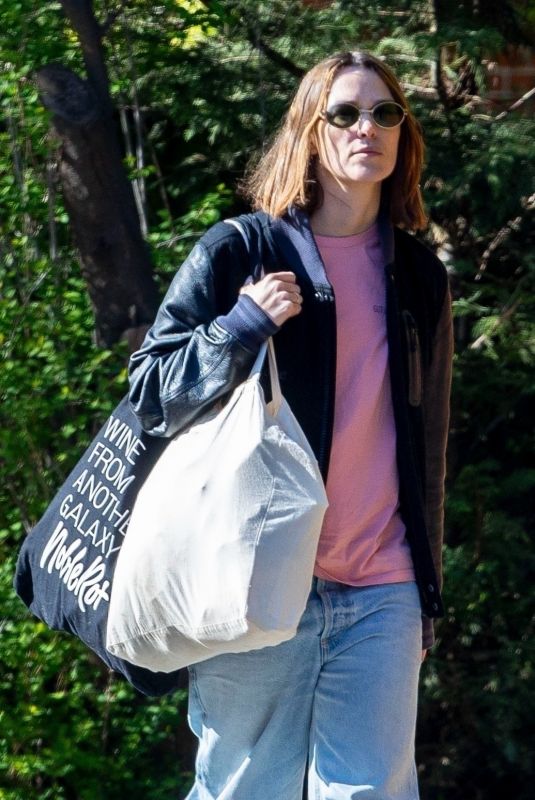 KEIRA KNGHTLEY Out Shopping in London 04/09/2025