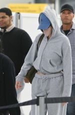 KENDALL JENNER Arrives at JFK Airport in New York City 04/22/2025