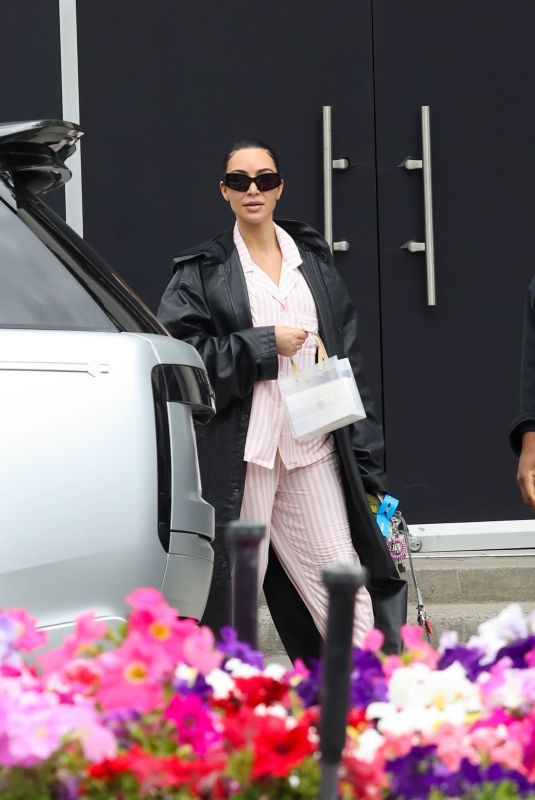 KIM KARDASHIAN Enjoys a 2 Hour Spa Session in Los Angeles 04/27/2025