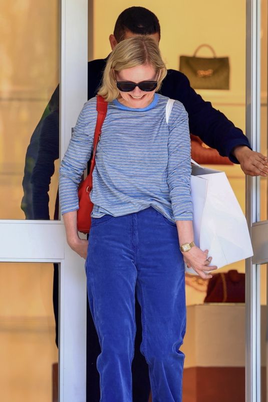 KIRSTEN DUNST Out Shopping on Melrose Place in Los Angeles 04/22/2025