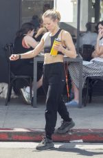 KRISTEN BELL Leaves Gym in Los Feliz 04/19/2025