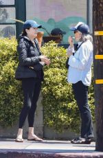 LAUREN GRAHAM Out for Lunch with a Friend in Los Angeles 04/21/2025