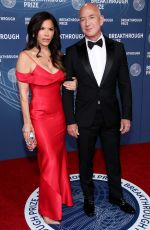 LAUREN SANCHEZ at 11th Breakthrough Prize Ceremony at Barker Hangar 04/05/2025
