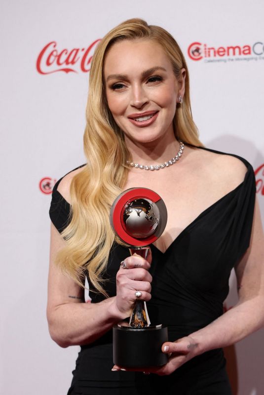 LINDSAY LOHAN at Cinemacon Big Screen Achievement Awards at Cinemacon in Las Vegas 04/03/2025