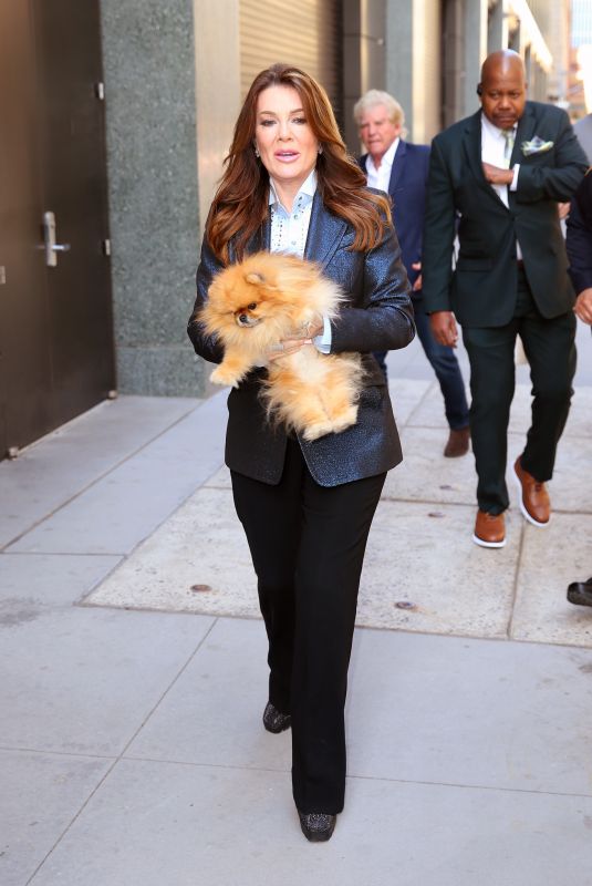 LISA VANDERPUMP Arrives at Live with Kelly & Mark in New York City 04/23/2025