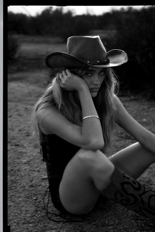 LIZZY GREENE - Black and White Photoshoot, April 2025