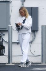 MALIN AKERMAN Shopping at Lazy Acres Market in Los Angeles 04/13/2025