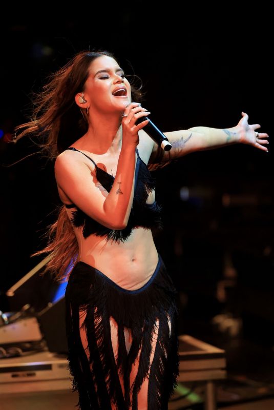 MAREN MORRIS Performs at 2025 Coachella Valley Music And Arts Festival - Weekend 1 - Day 3 in Indio 04/13/2025