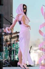 MARINA DIAMANDIS Performs at 2025 Coachella Valley Festival Weekend 2 - Day 1 in California 04/18/2025