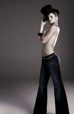 MENA SUVARI for Vanity Fair Magazine, Italy October 2007