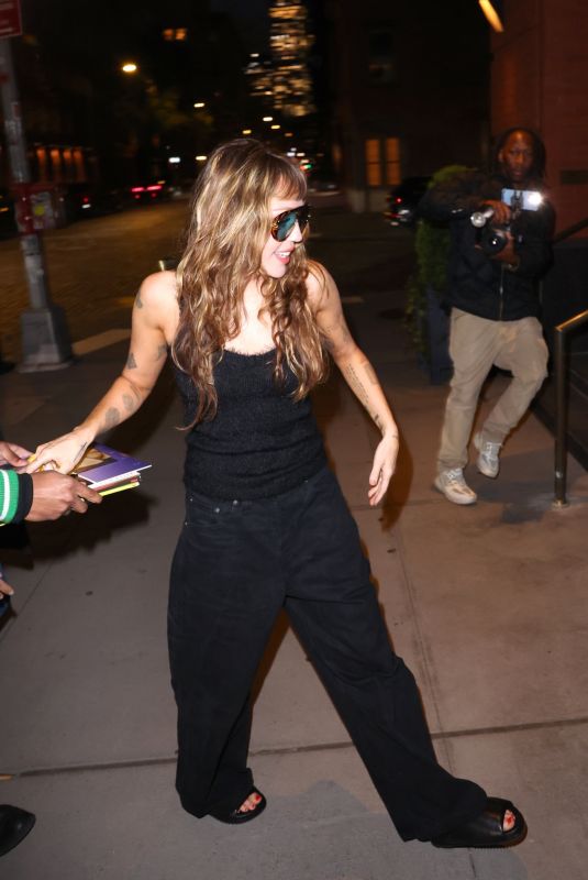 MILEY CYRUS Leaves Electric Lady Studios in New York City 04/21/2025