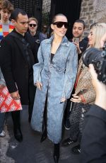 MILEY CYRUS Signing Autographs and Posing for Photos in Paris 04/27/2025