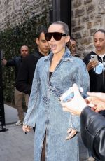 MILEY CYRUS Signing Autographs and Posing for Photos in Paris 04/27/2025