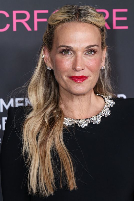 MOLLY SIMS at An Unforgettable Evening 2025 Gala at The Beverly Hilton in Los Angeles 04/28/2025