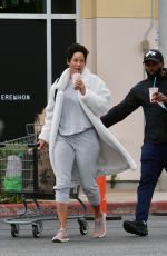 NICOLE MURPHY Steps Out with New Man 04/17/2025