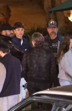 PENELOPE CRUZ Out for a Damily Dinner with Javier Bardem 04/17/2025
