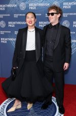 PRISCILLA CHAN at 11th Breakthrough Prize Ceremony at Barker Hangar 04/05/2025