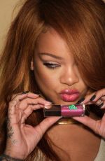RIHANNA for Fenty Beauty: Gloss Bomb Oil Luminizing Lip Oil 