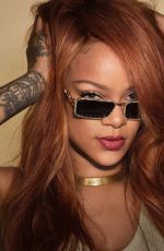 RIHANNA for Fenty Beauty: Gloss Bomb Oil Luminizing Lip Oil 