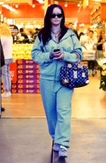 RIHANNA Picking up Groceries at Bristol Farms in Los Angeles 04/06/2025